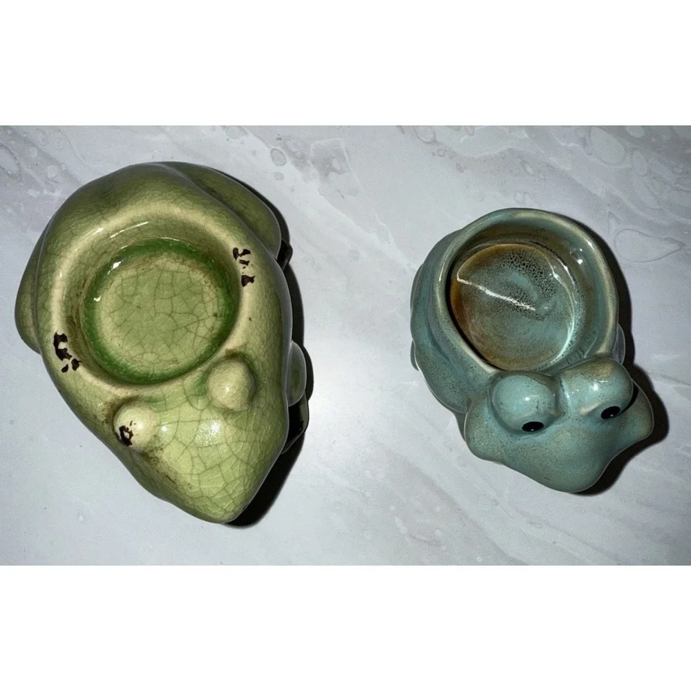 Pair Of Green Frog/Toad Figurines Indoor/Lawn Garden Ceramic Sculpture Decor